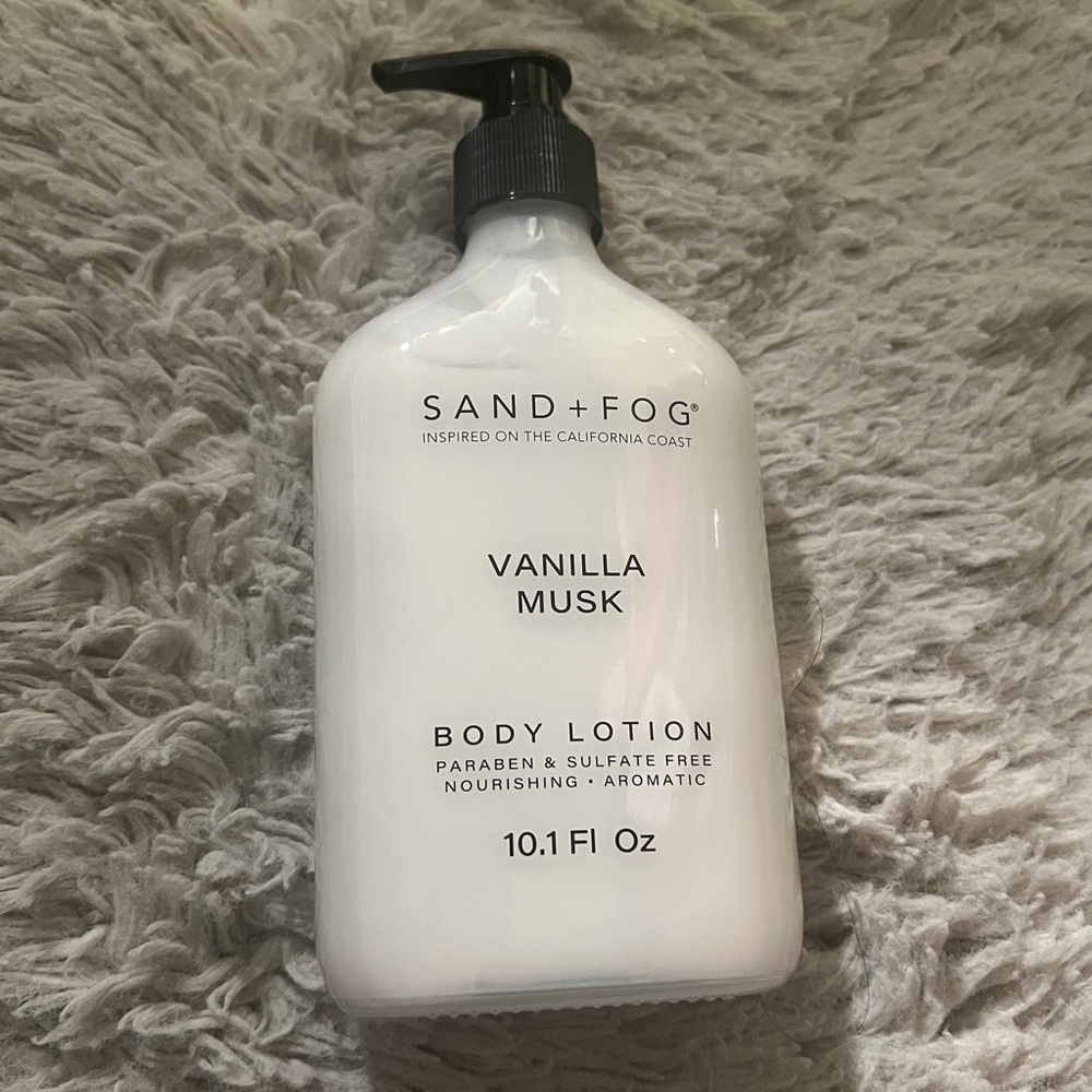 Sand + Fog Vanilla Musk Body Lotion